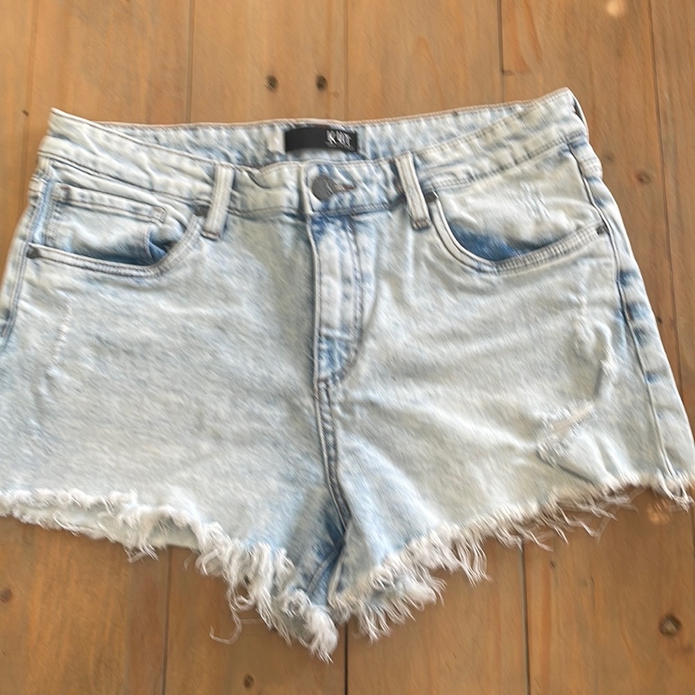 Kut from the Kloth Jane high rise size 8